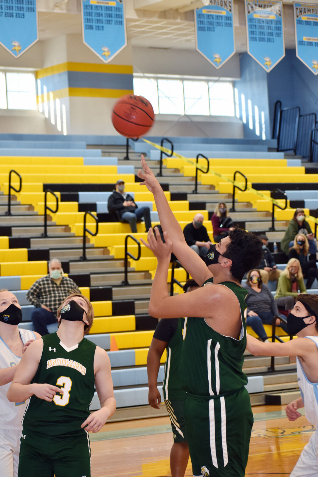 IR Boys' Basketball - Gabe Mouynivong-JFea-1702.jpg